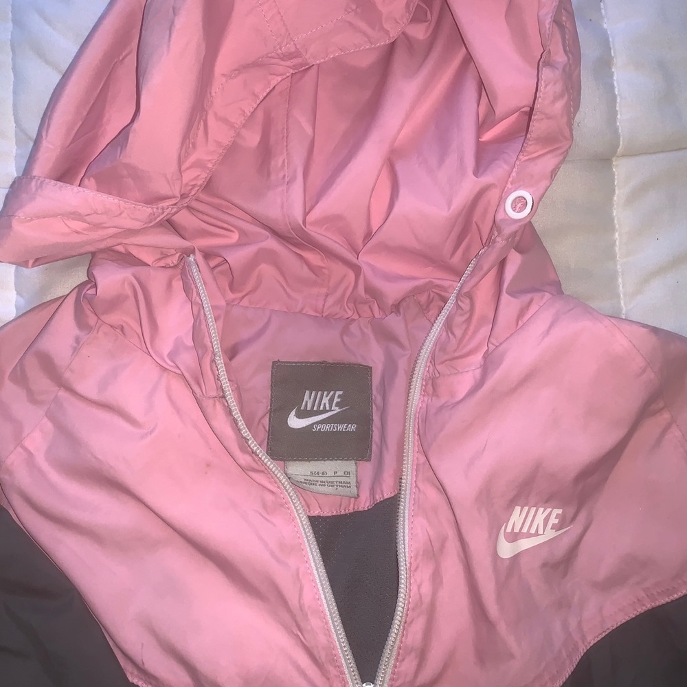 NIKE Windbreaker